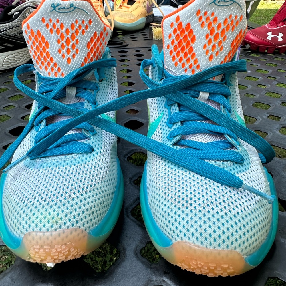 KOBE 10 GS “HIGH DIVE” Nike Kids Sneakers - Blue and Orange